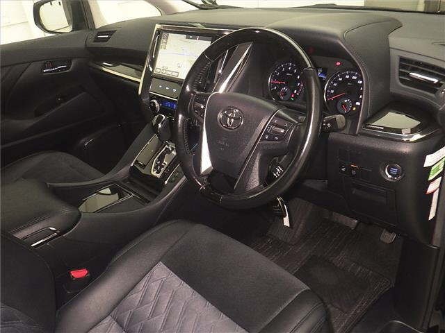 Toyota ALPHARD 2017 8137274-3