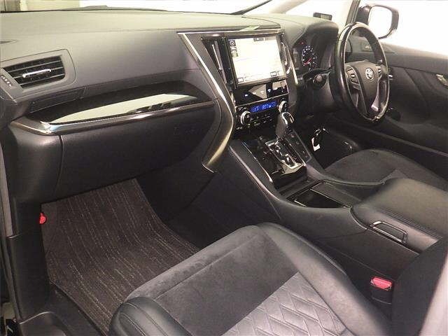 Toyota ALPHARD 2017 8137274-4