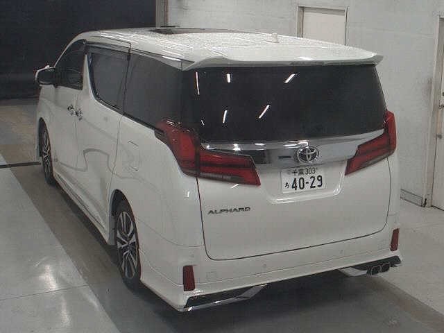 Toyota ALPHARD 2022 8137296-1