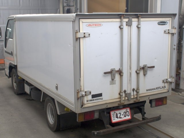 Nissan ATLAS 2004 8126096-1