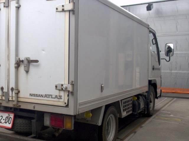 Nissan ATLAS 2004 8126096-5