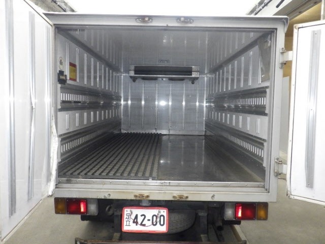 Nissan ATLAS 2004 8126096-8
