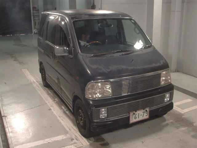Daihatsu ATRAI WAGON 2000 8138086-0