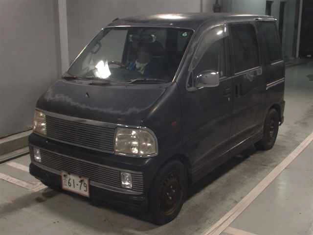 Daihatsu ATRAI WAGON 2000 8138086-4