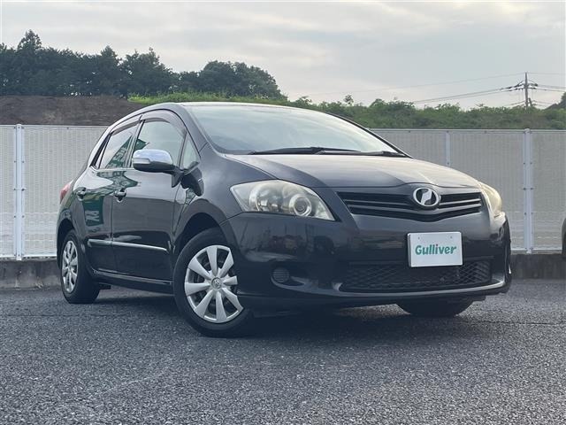 Toyota AURIS 2011 8118126-0