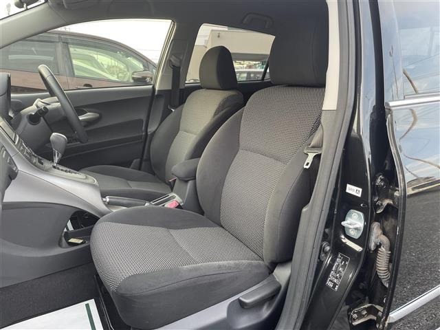 Toyota AURIS 2011 8118126-2