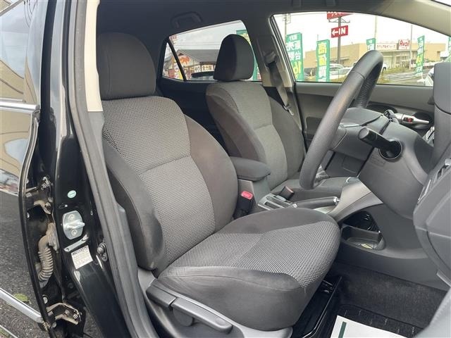 Toyota AURIS 2011 8118126-22