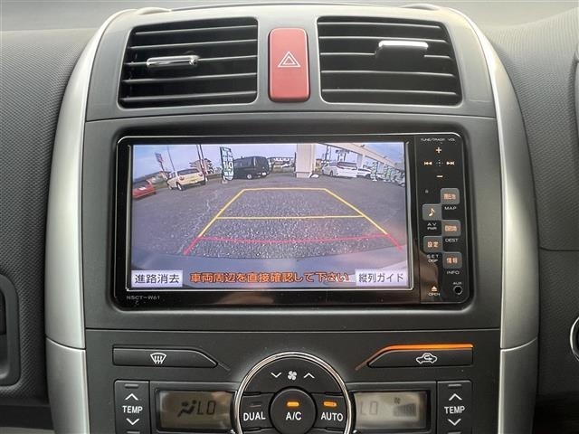 Toyota AURIS 2011 8118126-9