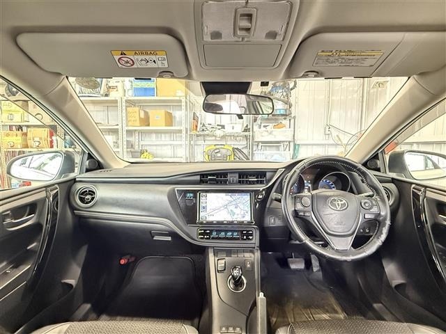 Toyota AURIS 2017 8118136-15