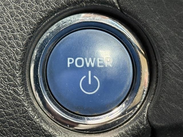 Toyota AURIS 2017 8118136-7