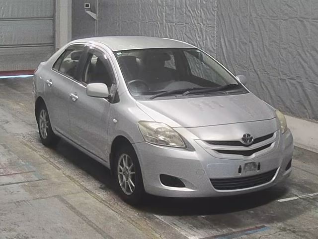 Toyota BELTA 2006 8135680-7