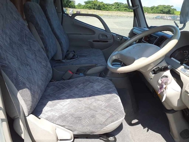 Toyota CAMROAD 2010 8118229-8