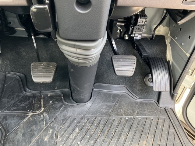 Mitsubishi CANTER 2025 8134935-4