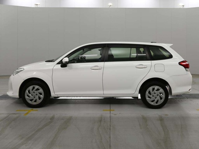 Toyota COROLLA FIELDER 2021 8135777-4