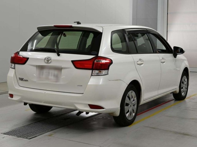 Toyota COROLLA FIELDER 2017 8135778-1
