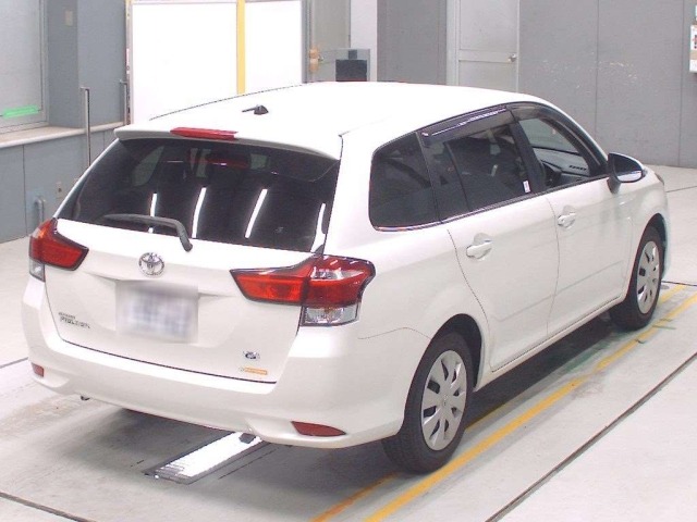 Toyota COROLLA FIELDER 2016 8135792-1