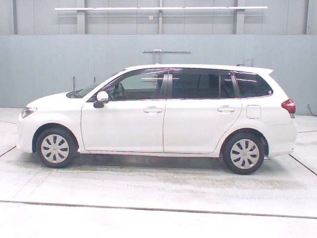 Toyota COROLLA FIELDER 2016 8135792-4