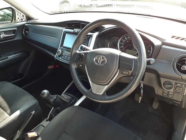 Toyota COROLLA FIELDER 2016 8135792-7