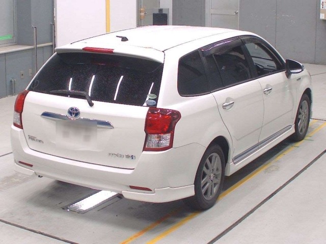 Toyota COROLLA FIELDER 2013 8135794-1