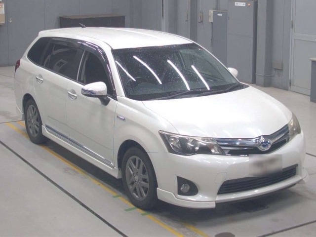 Toyota COROLLA FIELDER 2013 8135794-5