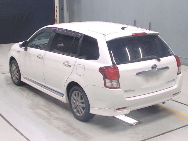 Toyota COROLLA FIELDER 2013 8135794-6