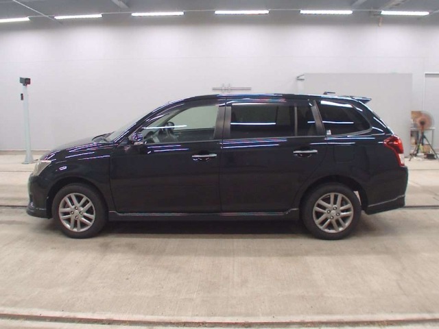 Toyota COROLLA FIELDER 2013 8135798-4