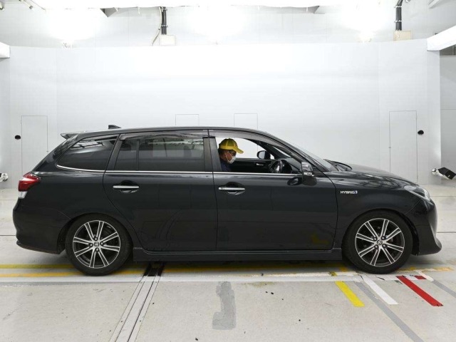 Toyota COROLLA FIELDER 2015 8135809-3