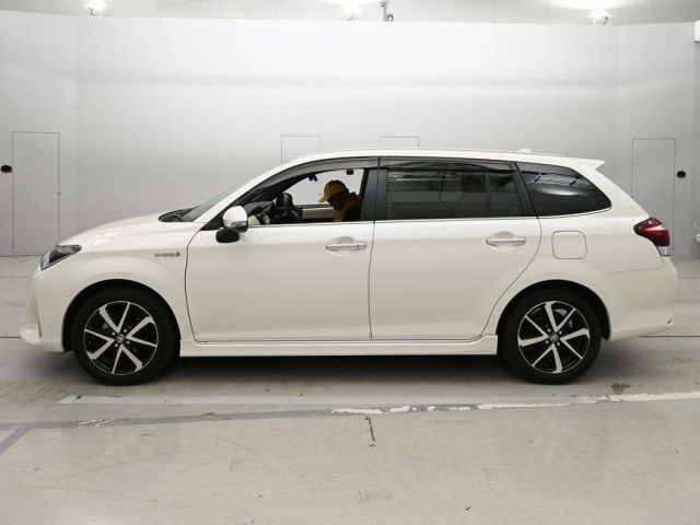 Toyota COROLLA FIELDER 2018 8135810-4