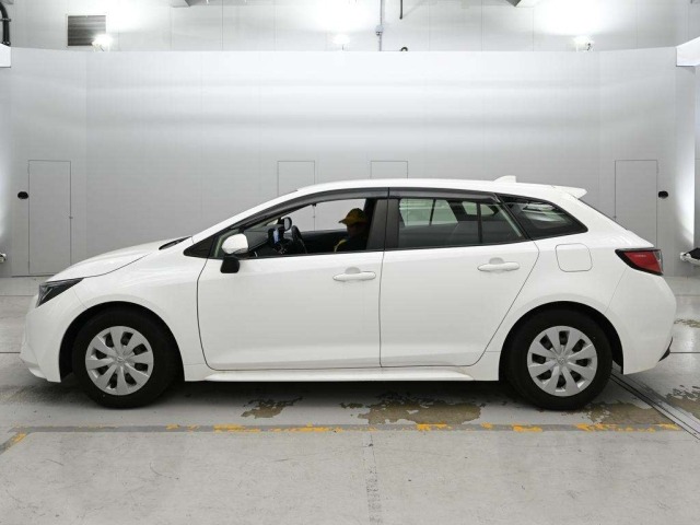 Toyota COROLLA TOURING 2021 8138127-4