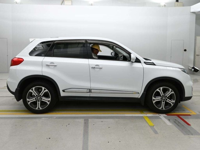 Suzuki ESCUDO 2016 8136522-3