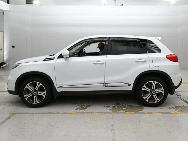 Suzuki ESCUDO 2016 8136522-4