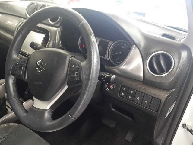 Suzuki ESCUDO 2016 8136522-9