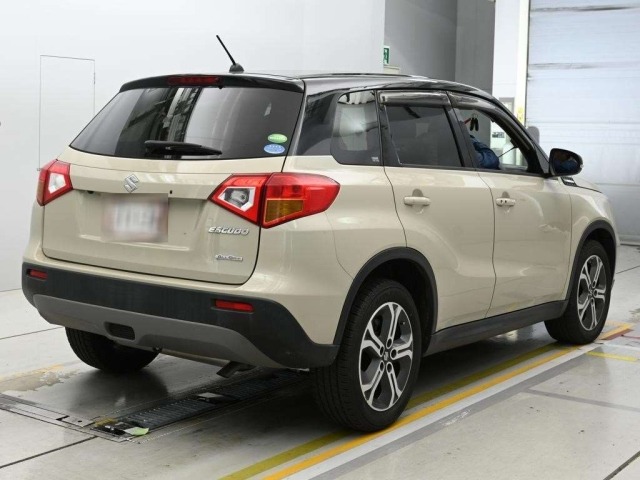 Suzuki ESCUDO 2017 8136523-1