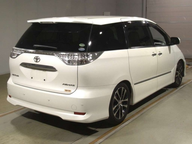 Toyota ESTIMA 2014 8137983-1