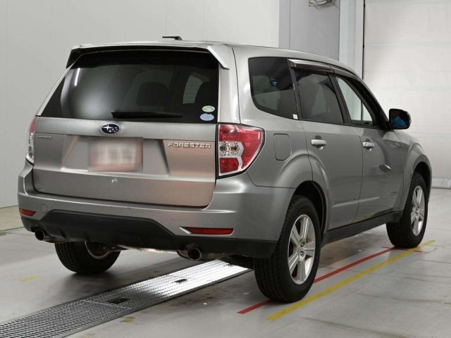 Subaru FORESTER 2011 8136262-1