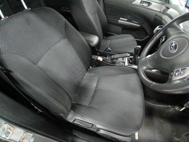 Subaru FORESTER 2011 8136262-10