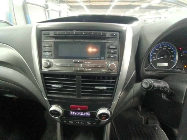 Subaru FORESTER 2011 8136263-11
