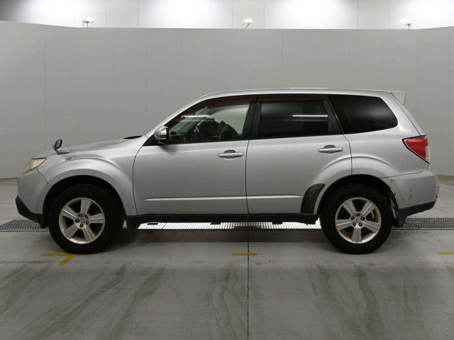 Subaru FORESTER 2011 8136263-4