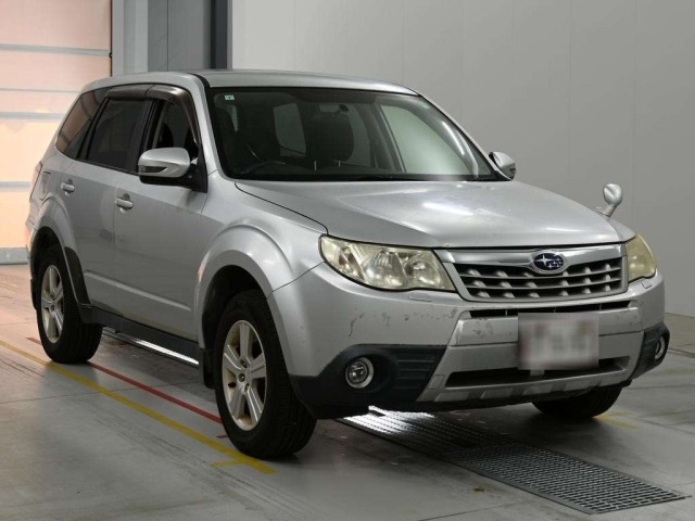 Subaru FORESTER 2011 8136263-5
