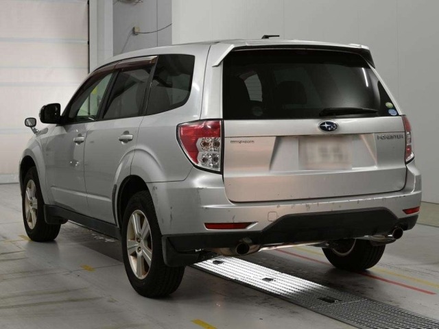 Subaru FORESTER 2011 8136263-6