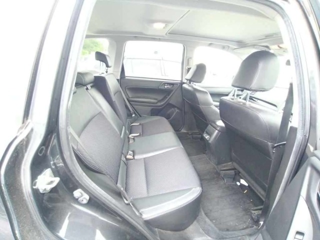Subaru FORESTER 2016 8136278-12