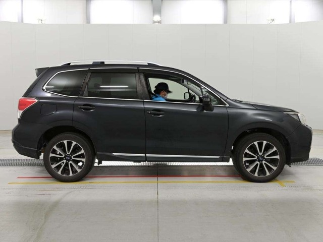 Subaru FORESTER 2016 8136278-3