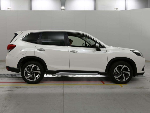 Subaru FORESTER 2023 8136290-3