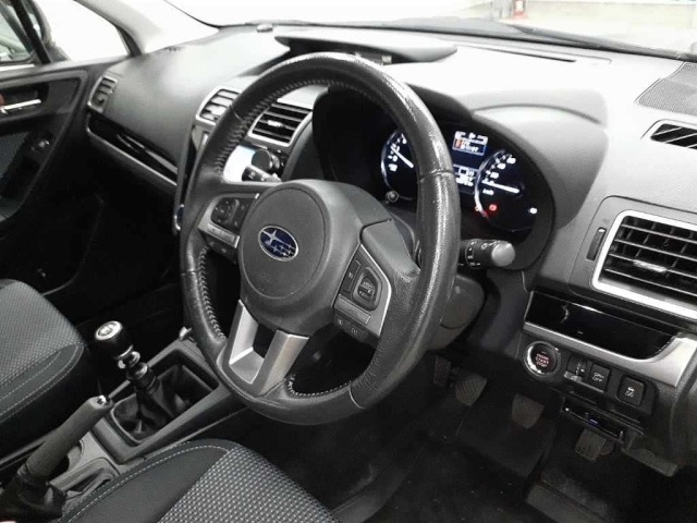 Subaru FORESTER 2018 8136300-7