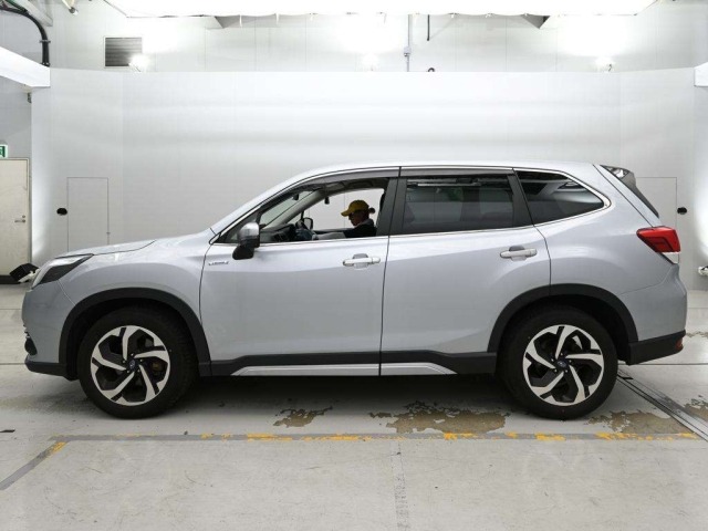 Subaru FORESTER 2024 8136354-4