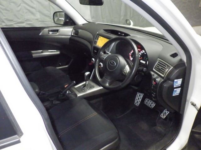 Subaru FORESTER 2010 8136362-3