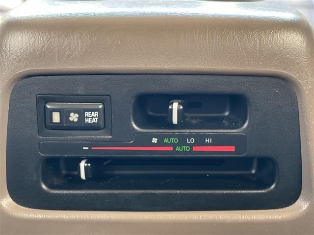 Toyota GRAND HIACE 2000 8118361-9