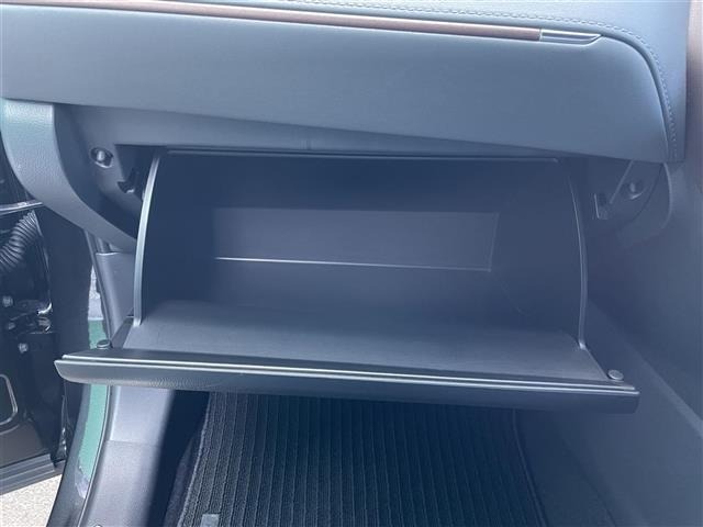 Toyota HARRIER 2025 8119066-5