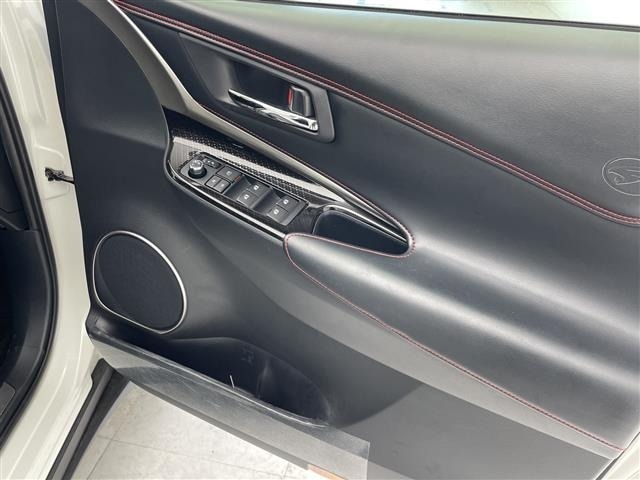 Toyota HARRIER 2017 8119150-9