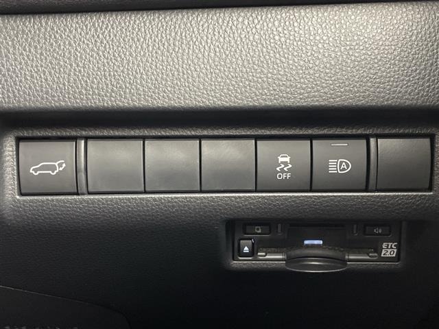 Toyota HARRIER 2023 8119158-19